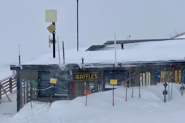 Corbets Cabin: Top of the World wafels